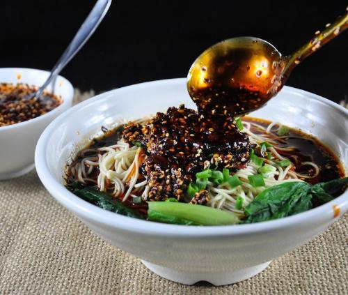 重庆小面核心技术 重庆小面豌杂面肥肠面牛肉面排骨面