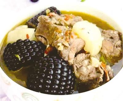 黑玉米排骨汤锅制作教学视频