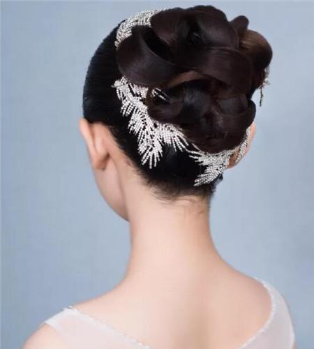 368款流行美新娘盘发教程 影楼日韩式编发发型教材